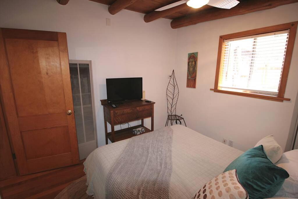 圣菲Galisteo Getaway - Courtyard - Near Railyard别墅 外观 照片