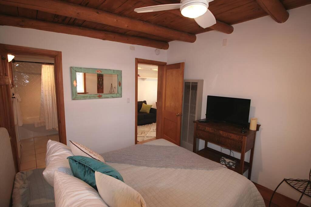 圣菲Galisteo Getaway - Courtyard - Near Railyard别墅 外观 照片